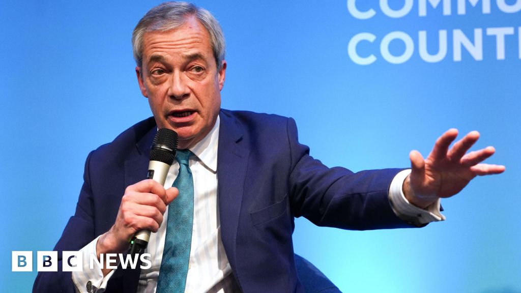 British Scholar Labels Zelensky ‘Most Cowardly Leader in History’